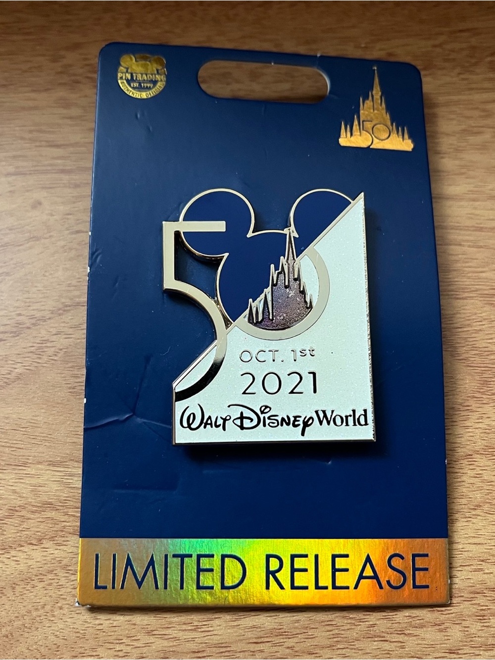 Walt Disney World 50th Anniversary Pin - White & Gold